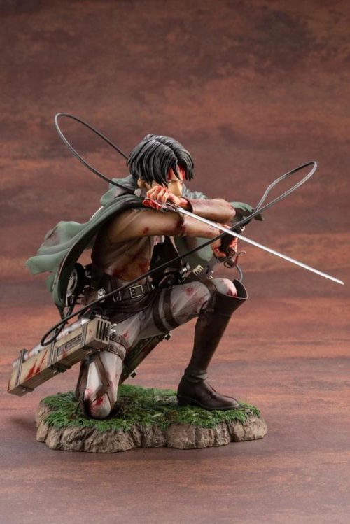 Attack on Titan Statue Levi Fortitude 17 cm