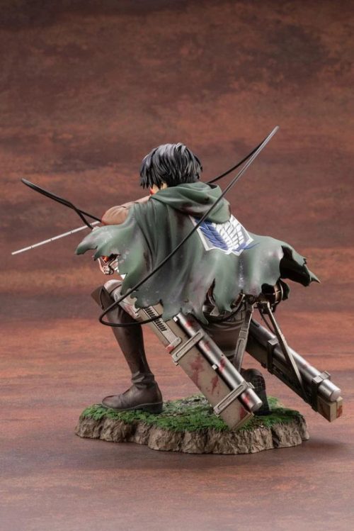 Attack on Titan Statue Levi Fortitude 17 cm