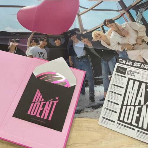 Max ident pink stray kids kpop - Image 3